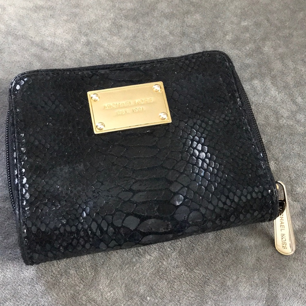 Black Michael Kors wallet