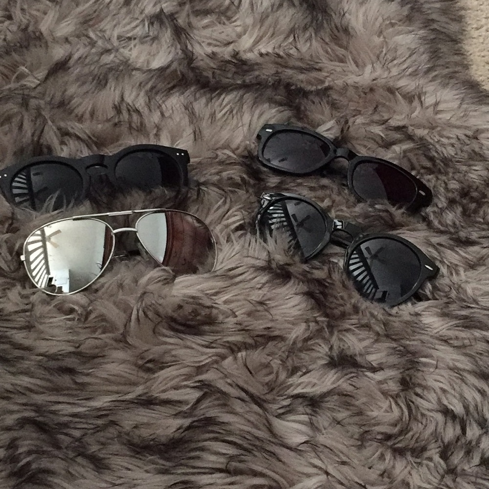 Great sunglasses. Never worn