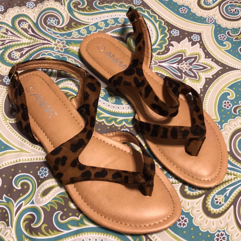 Leopard sandals