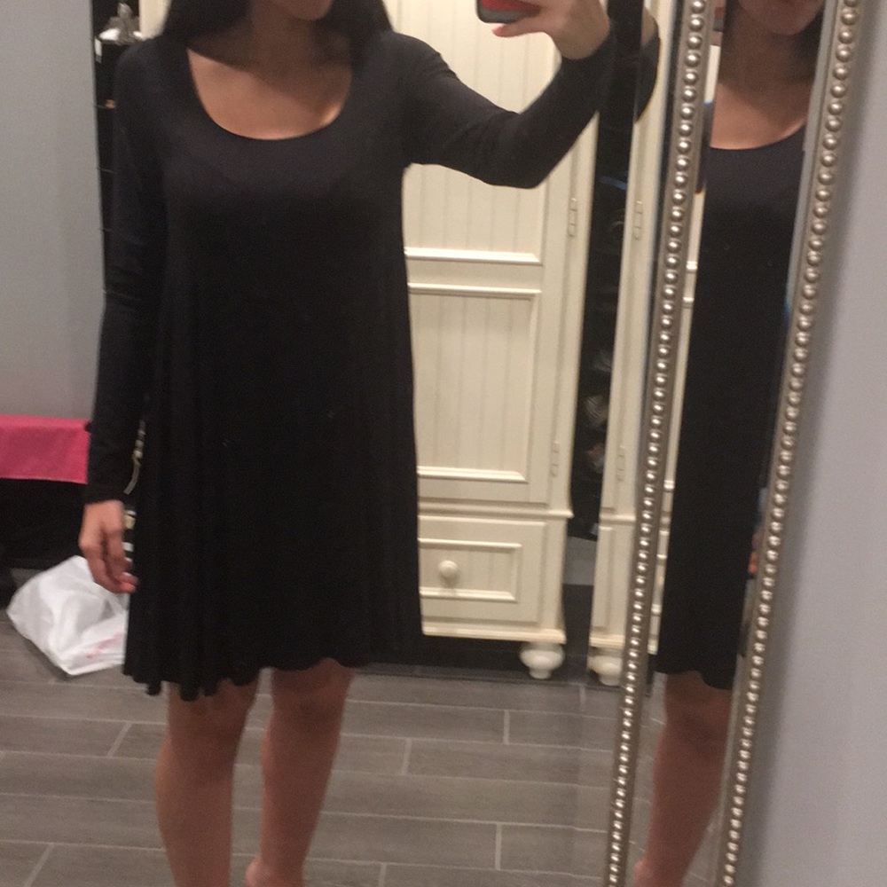NWT Women’s Long-Sleeve Dress