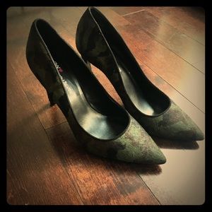 Cameron Silver for Nine West Heels