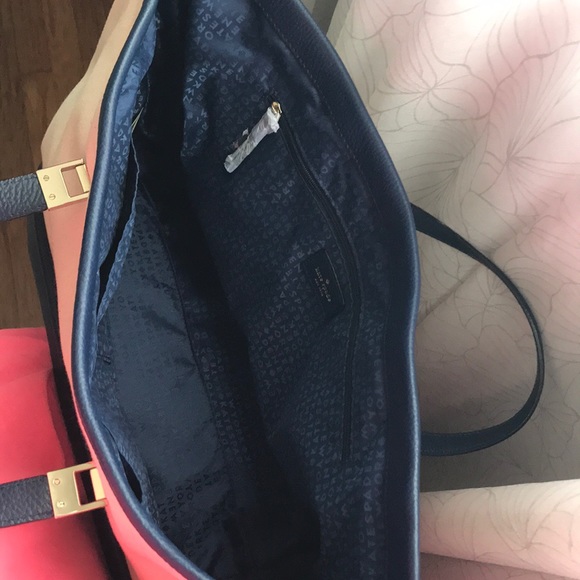 Kate Spade purse - Picture 2 of 2