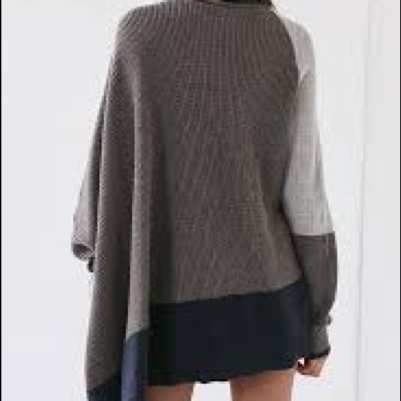 Urban outfitters sweater - Picture 2 of 3