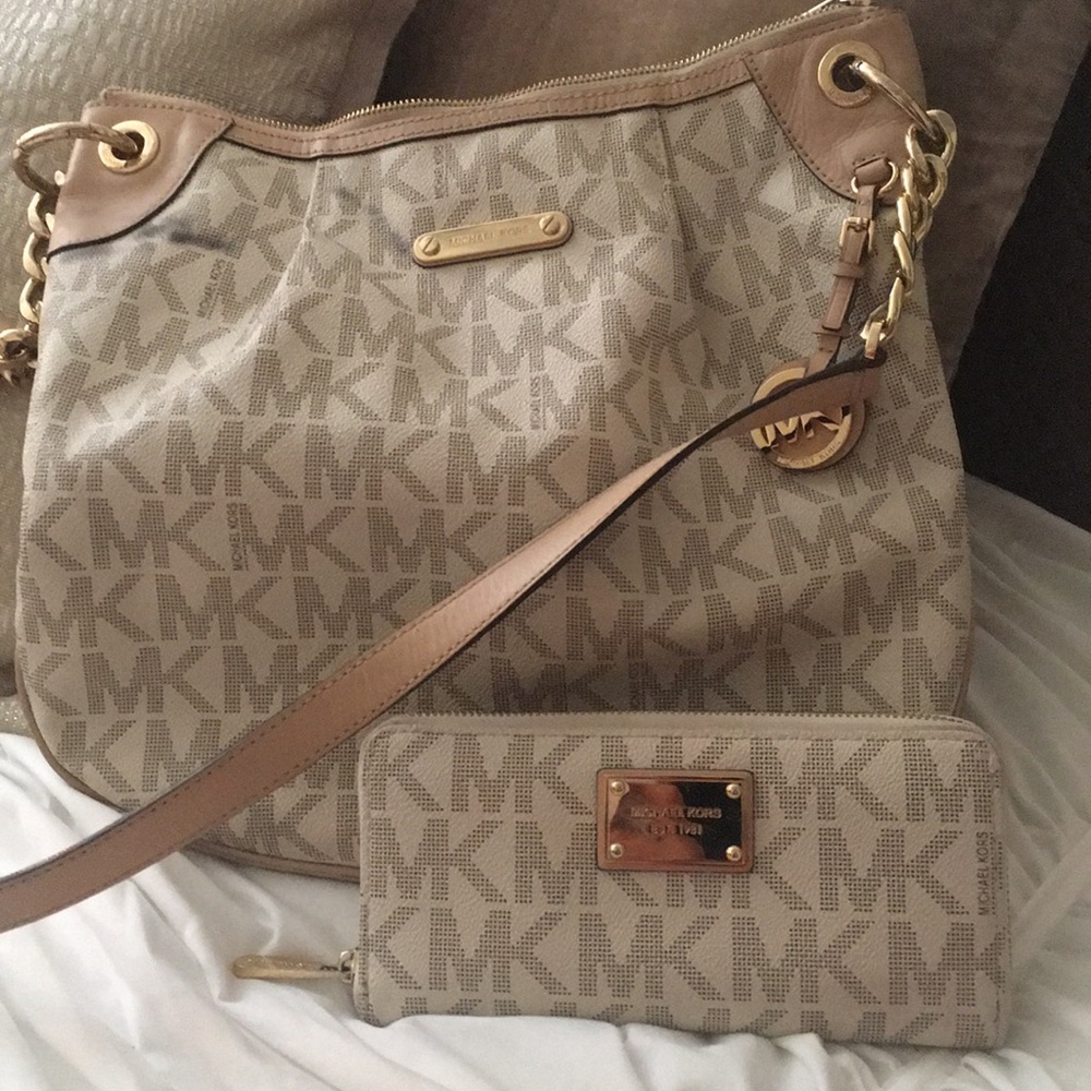 Michael Kors purse and wallet
