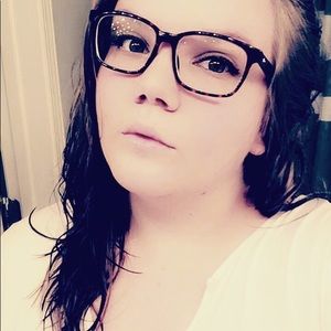 Meet your Posher, Leann