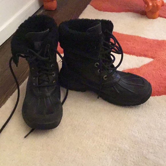 UGG Metal Butte black boots - Picture 3 of 3