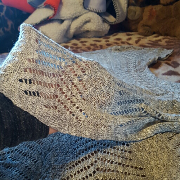 Mossimo Top - Picture 3 of 3