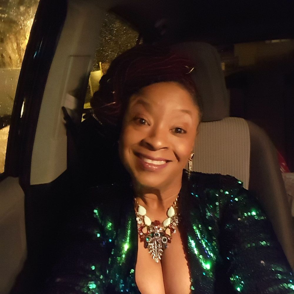 Meet your Posher, Marie