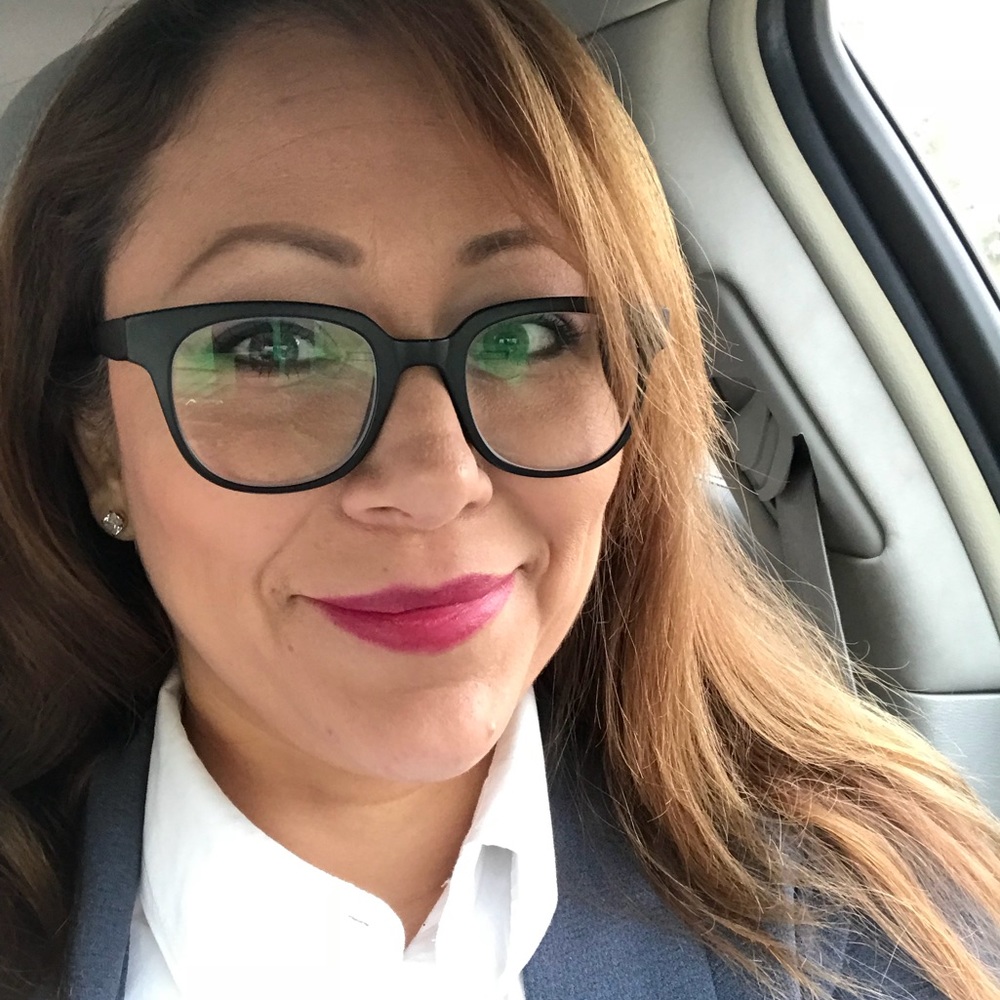 Meet your Posher, Mely