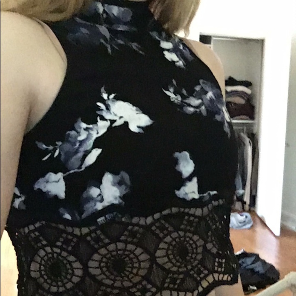 Pacsun floral crop top
