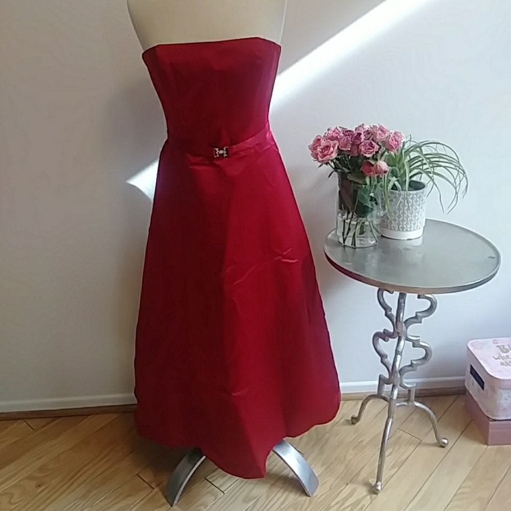 Red gown strapless bridesmaid/prom