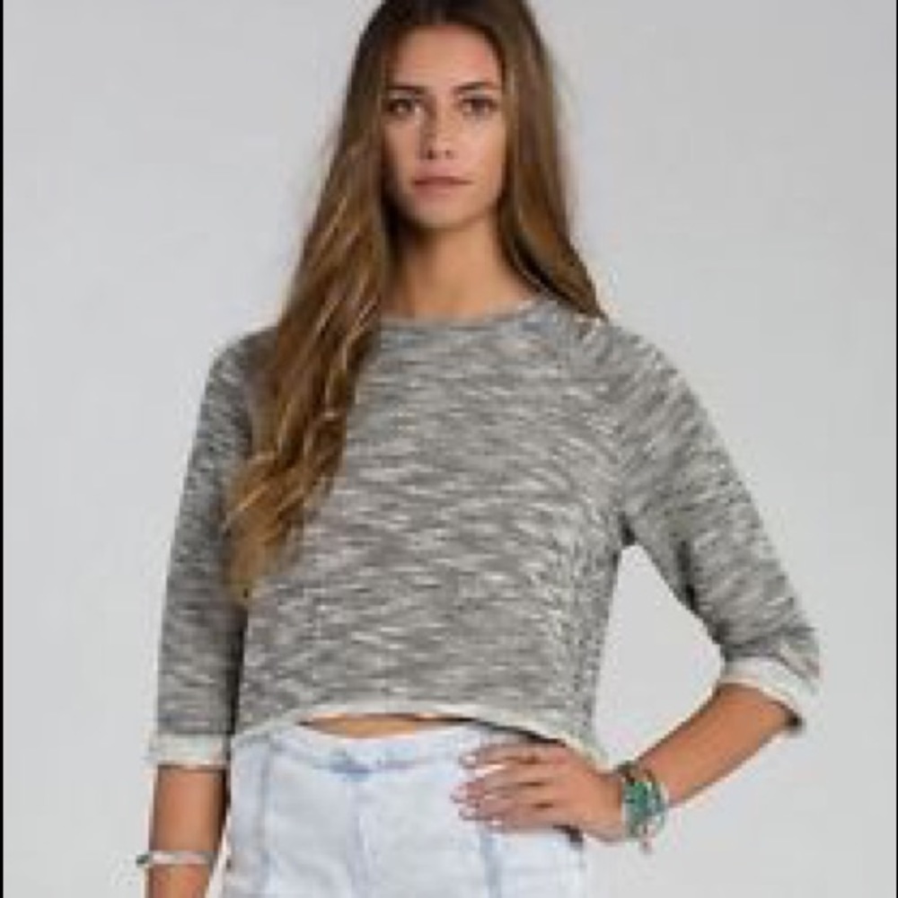 Billabong sweater brand new never worn.