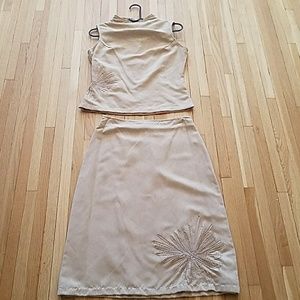 Skirt and blouse set. Fashion pieces