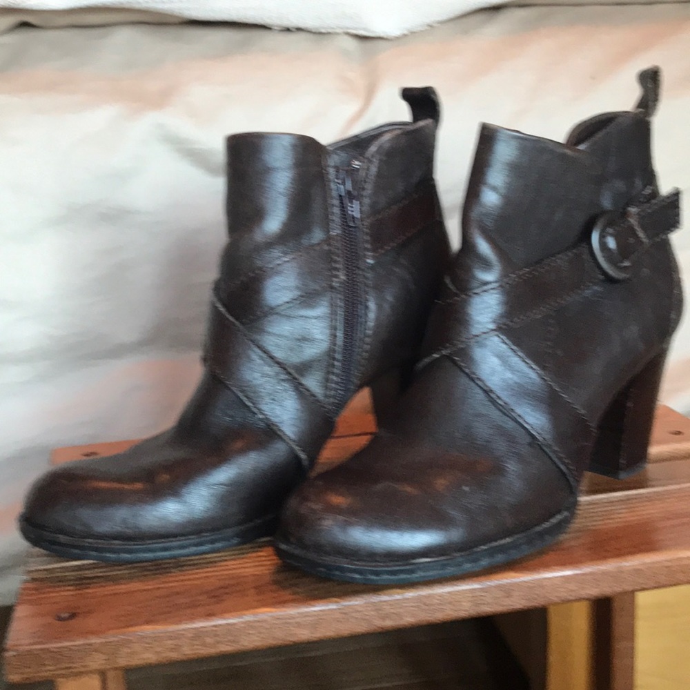 Born brown boots