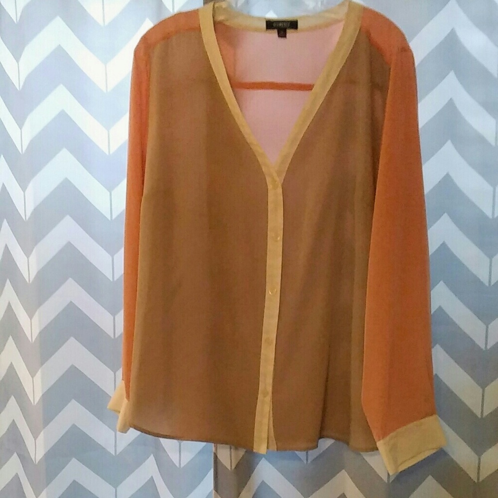 Business causal button down shirt. Light material