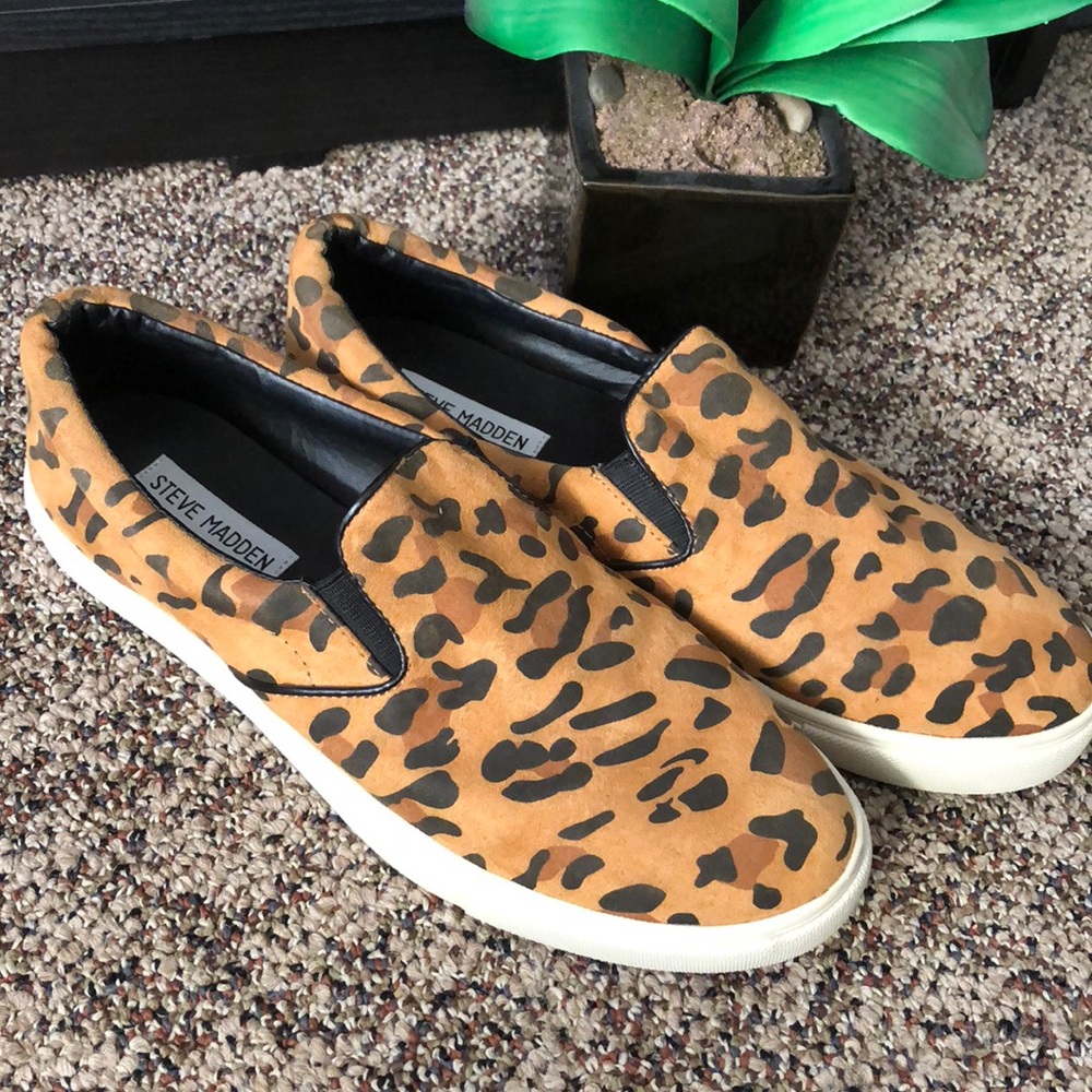Steve Madden Leopard Slip-ons