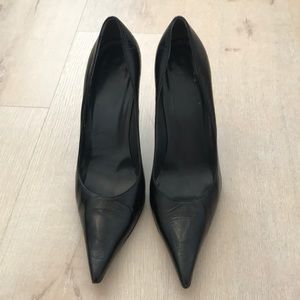 Stuart Weitzan Pumps. Size 8(38)