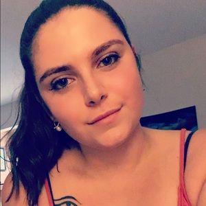 Meet your Posher, Eliza