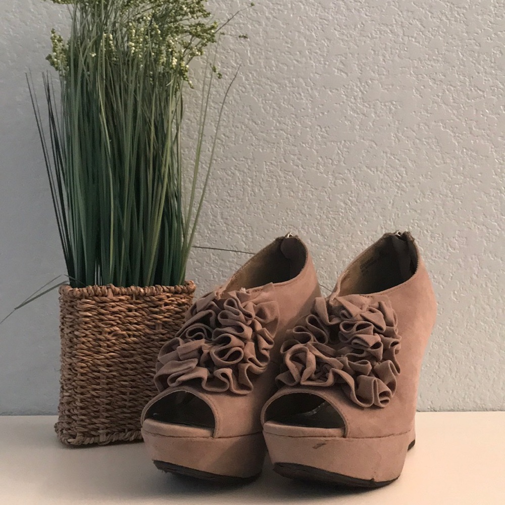 Tan suede wedge peep toe