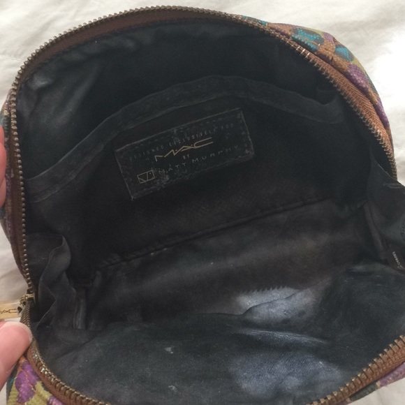 MAC travel/purse makeup bag - Picture 4 of 4