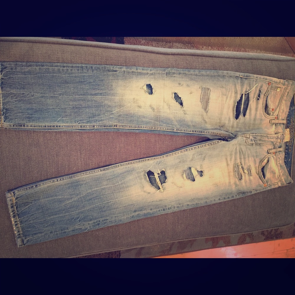 AE distresses dreans