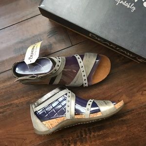 BearPaw Julianna Sandal