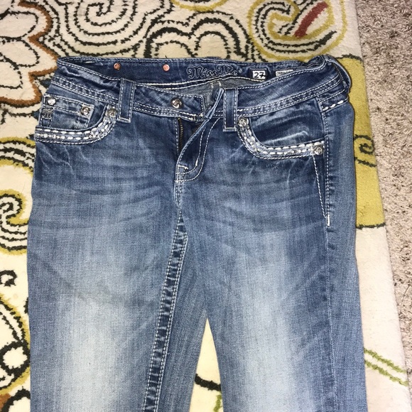 Light Wash Miss Me Jeans - Picture 2 of 4