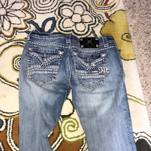 Light Wash Miss Me Jeans - Picture 3 of 4