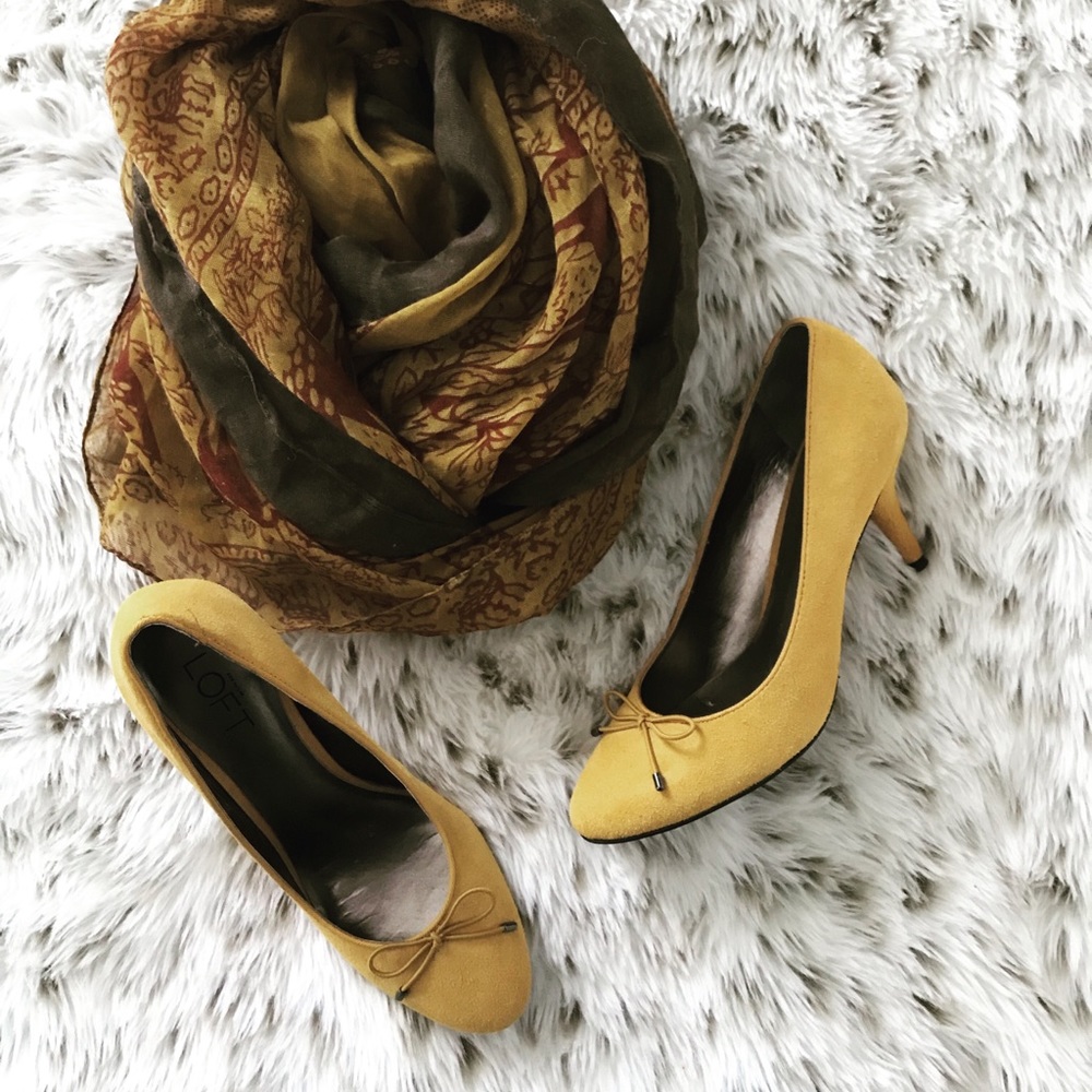 Ann Taylor Loft mustard heels