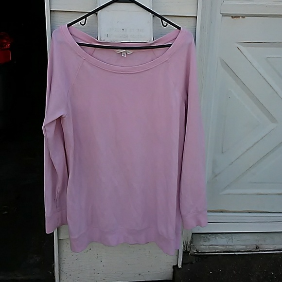 Victoria's Secret Tops - Victoria's Secret sweatshirt cute! Victoria's Secret Tops - Victoria's Secret sweatshirt cute!