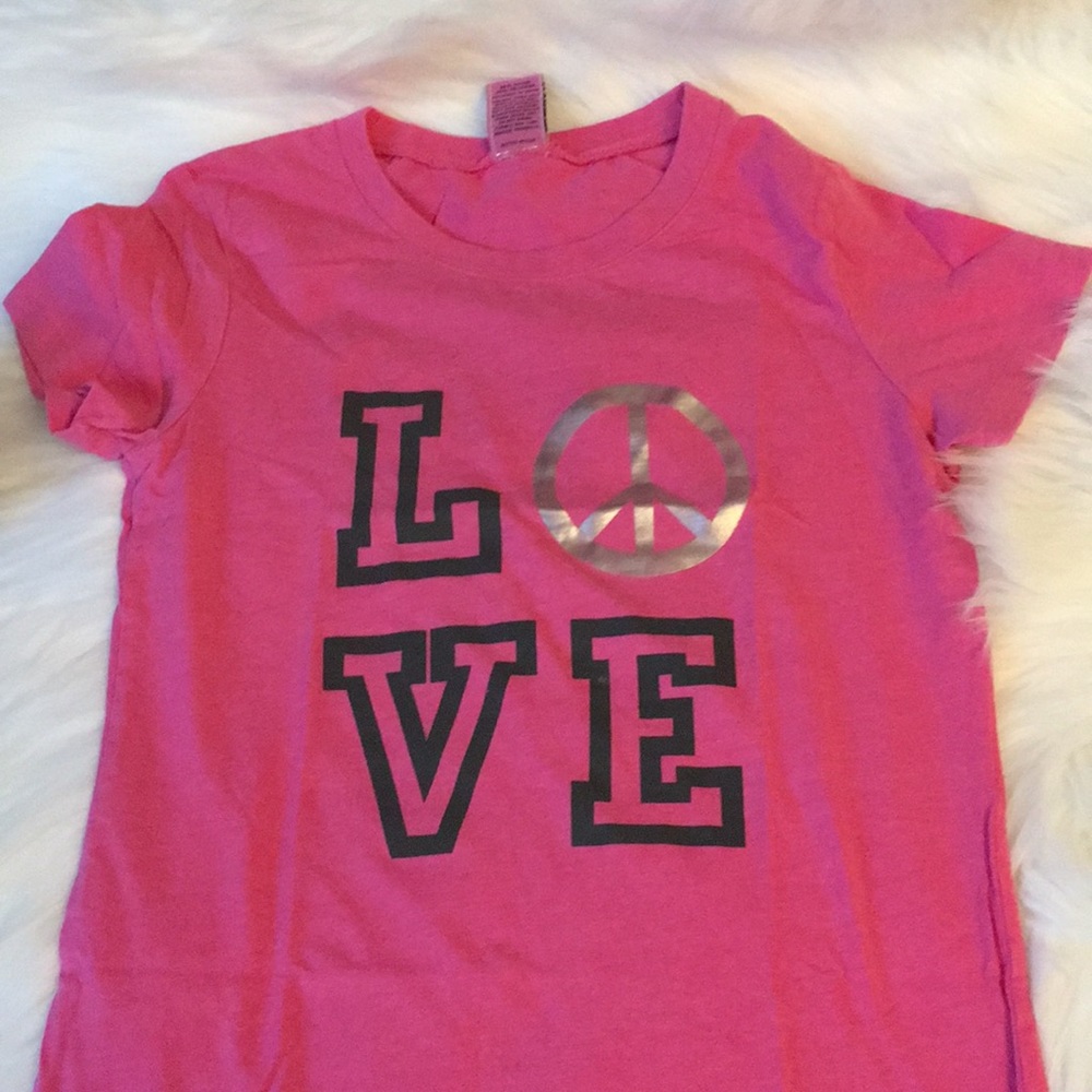 5 for $25 Love short sleeves TOP small Rock Fit
