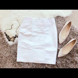 Banana Republic Skinny Skirt - White - 00P