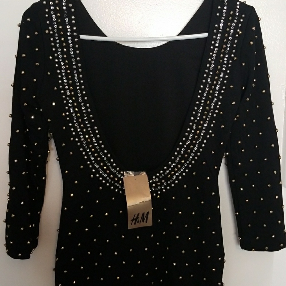 Dress - Picture 3 of 3