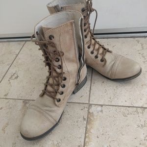 Steve Madden "Troopa" boots