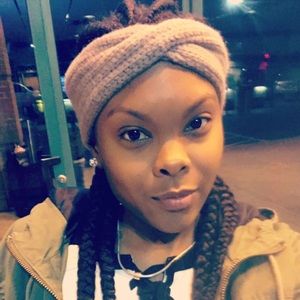 Meet your Posher, Charmaine