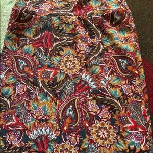 Small lularoe Cassie