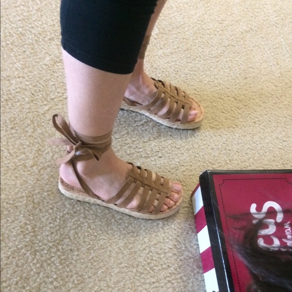 New circus sam edelman espadrille sandals - Picture 6 of 6