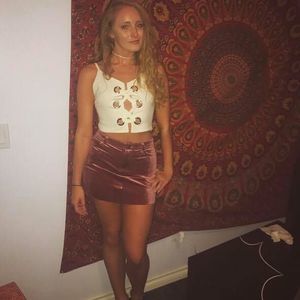Meet your Posher, Emilee