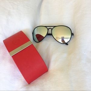 5 pairs of sunglasses