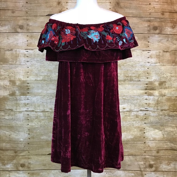 M Only Crushed Velvet embroidered dress - Picture 2 of 6