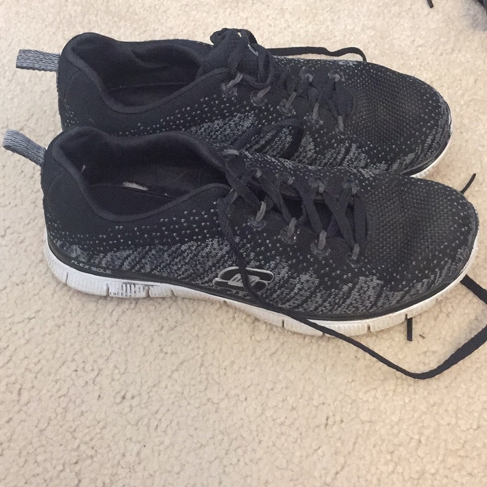 skechers