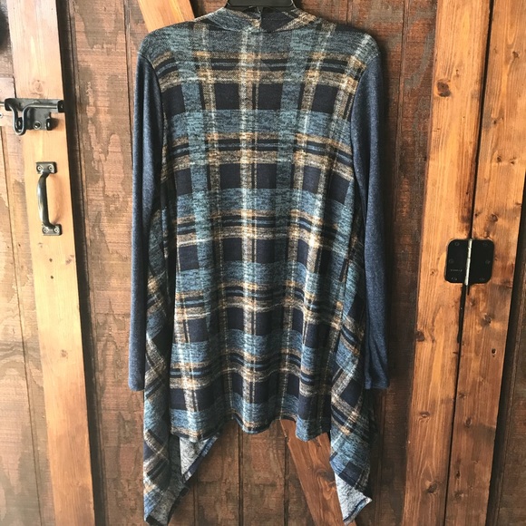 LAST✨ Woman’s Color Block Plaid Open Cardigan - Picture 2 of 5