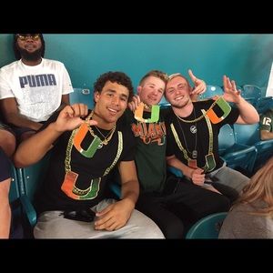 Meet your Posher, Chase