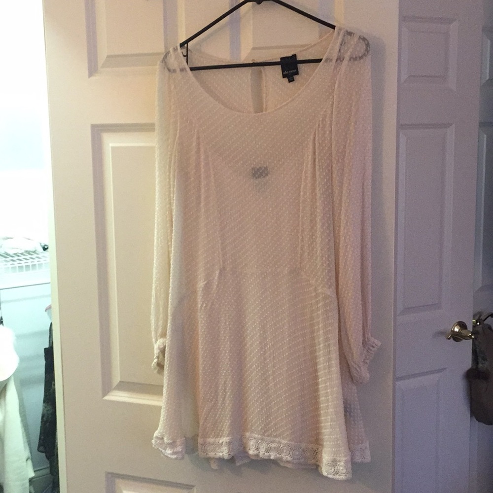 Ella moss Swiss dot long sleeve dress