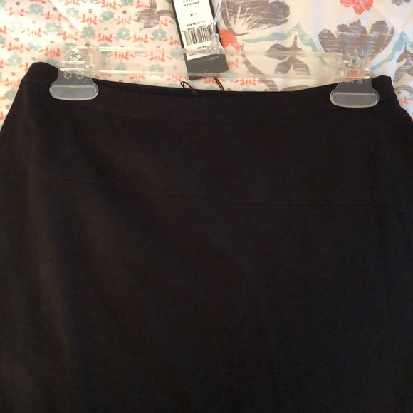 NWT BCBG “Mayra” Skirt - Picture 4 of 8