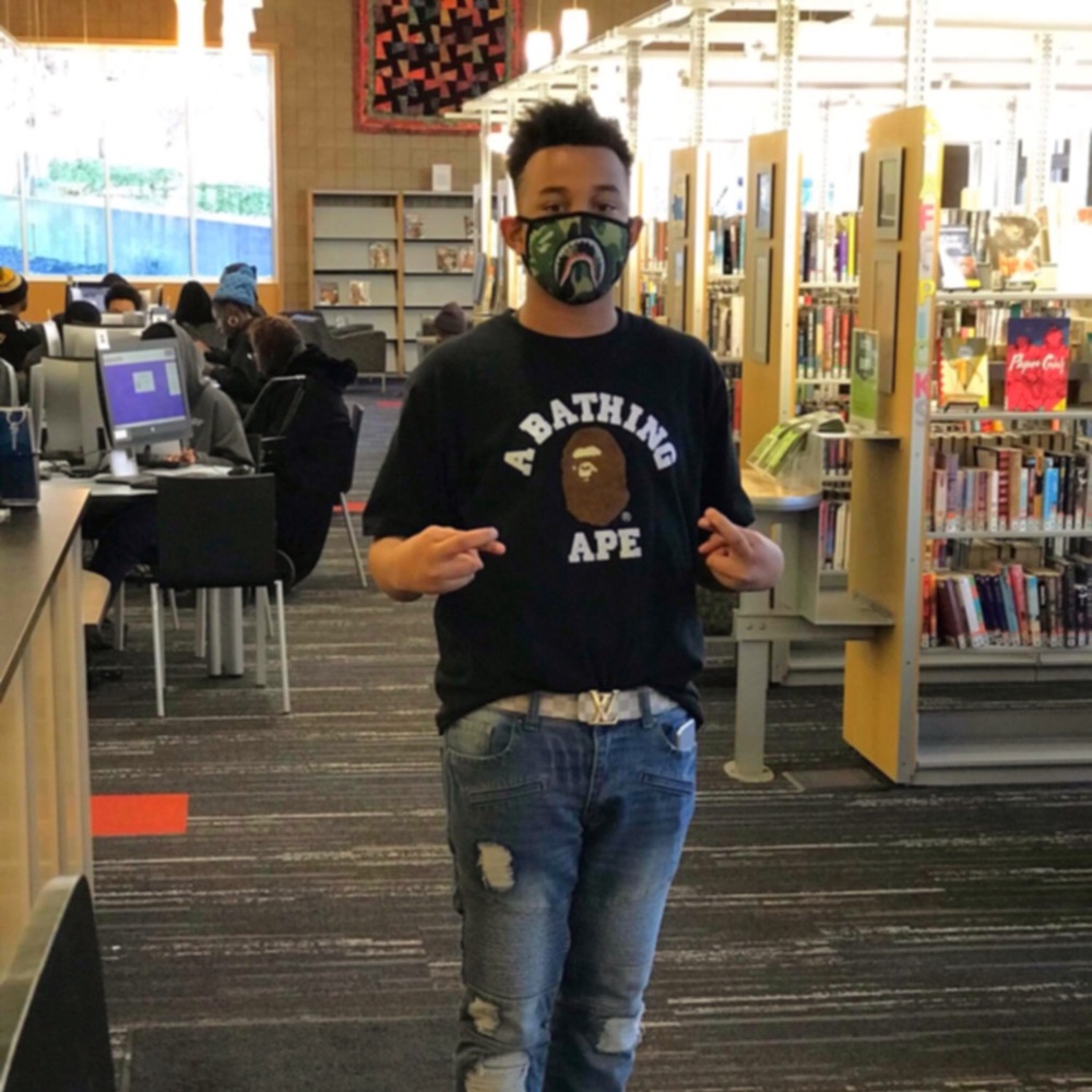 Meet your Posher, Devonte'