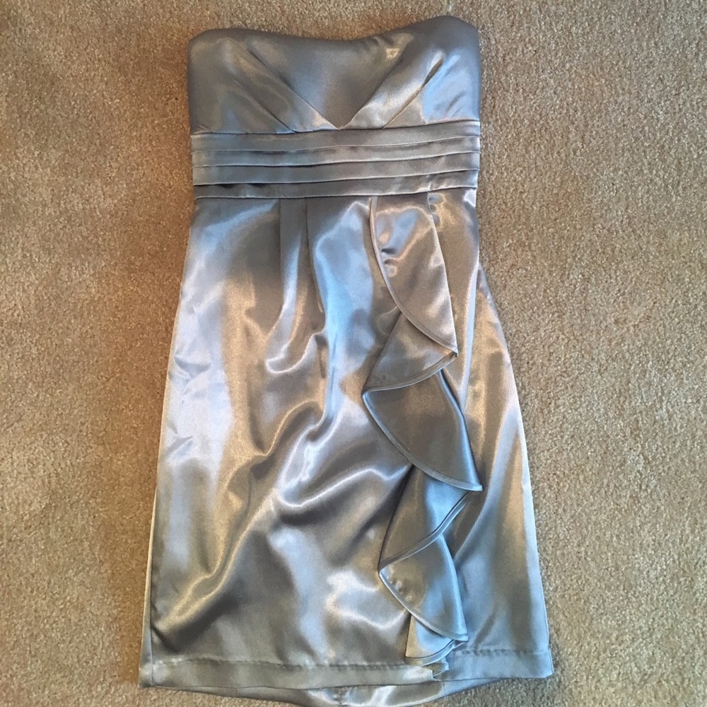 ❤️ Silver strapless junior 7 dress