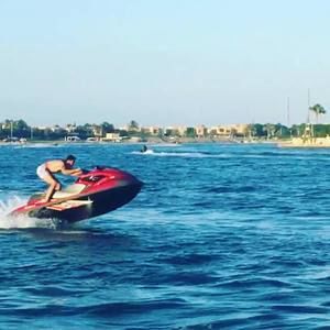 Meet your Posher, Amr