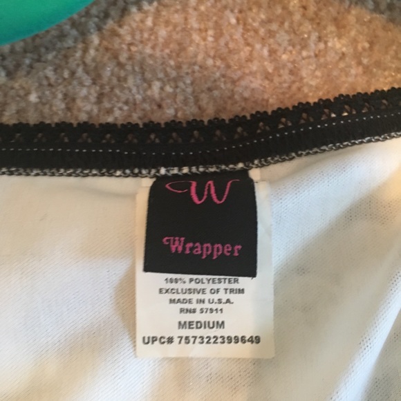 ❤️ White lace top with black accent junior medium - Picture 3 of 4