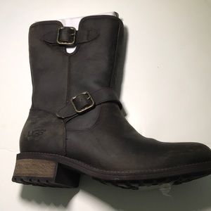 NEW NWT Ugg Chaney Boots!!!